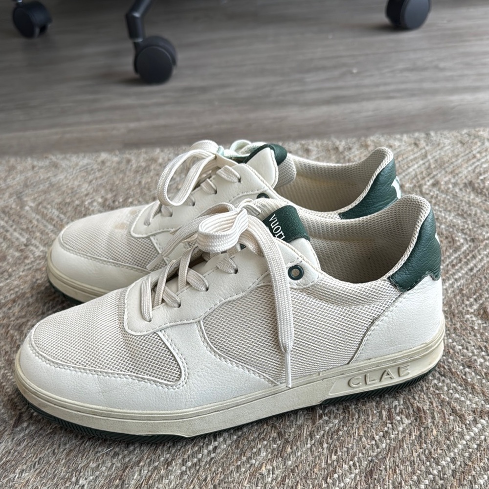 Vuori x clae sneakers - women’s 7.5/mens 6